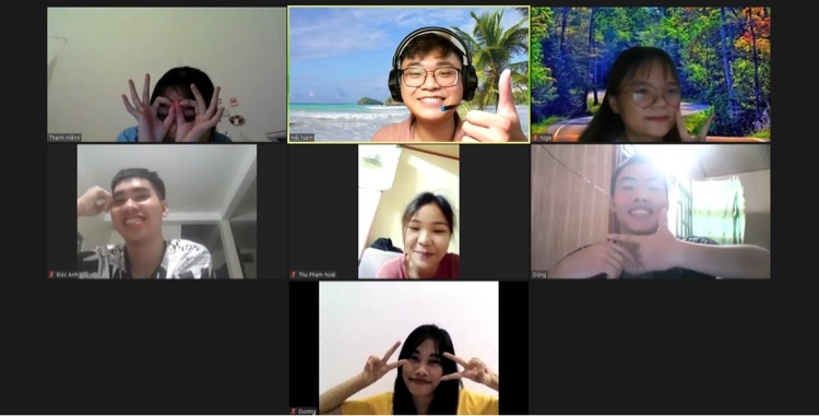 English public-speaking training activity